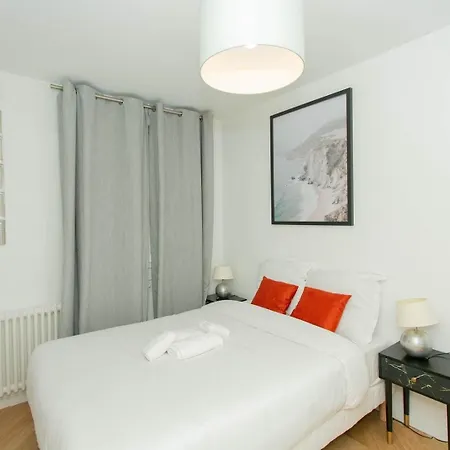Bnbnook - 2br - Walk To Champs-elysees Apartmán