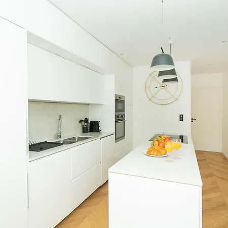 Bnbnook - 2br - Walk To Champs-elysees Apartmán